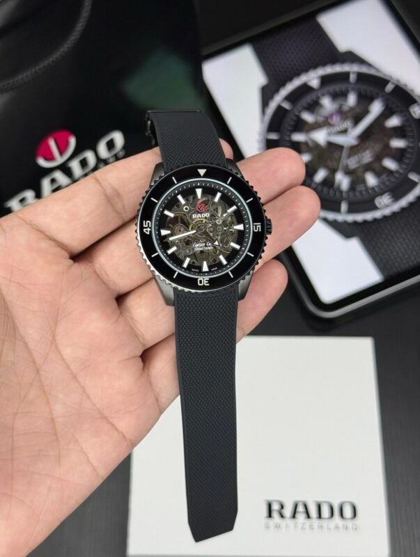 Rado Captain Cook Black