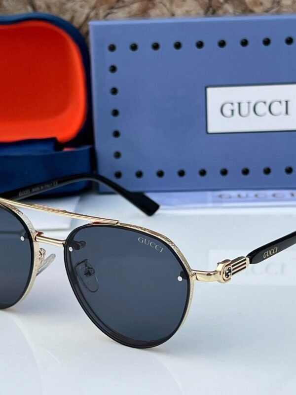 Gucci Sunglass 797 gold black