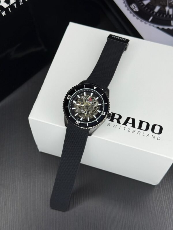 Rado Captain Cook Black